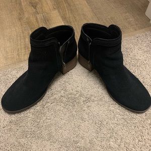 Koolaburra by Ugg black booties